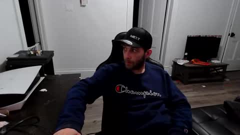 Snapshot of stonedpanda77 chatting on December 22, 1:57 am stonedpanda77 online show from December 22, 1:57 am