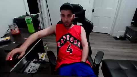 Snapshot of stonedpanda77 chatting on May 20, 2:29 am stonedpanda77 online show from May 20, 2:29 am