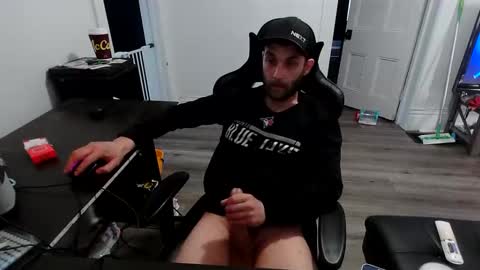Snapshot of stonedpanda77 chatting on June 4, 11:00 pm stonedpanda77 online show from June 4, 11:00 pm