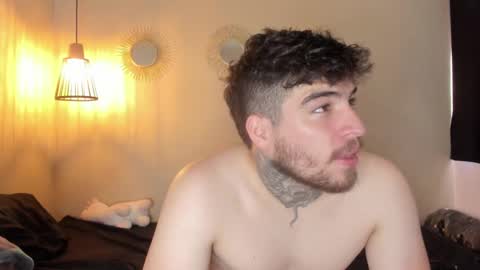 Snapshot of stoneepaul chatting on February 2, 5:48 pm --free-- online show from February 2, 5:48 pm