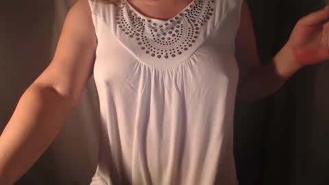 Snapshot of stonenipple chatting on October 11, 11:58 pm stonenipple online show from October 11, 11:58 pm