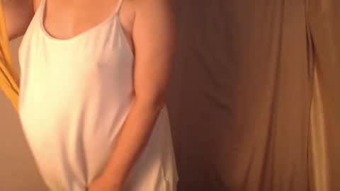 Snapshot of stonenipple chatting on October 28, 12:58 am stonenipple online show from October 28, 12:58 am