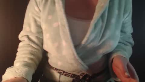 Snapshot of stonenipple chatting on February 5, 4:00 pm stonenipple online show from February 5, 4:00 pm