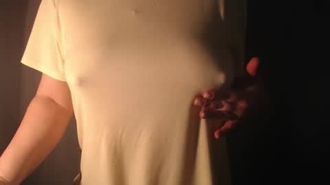 Snapshot of stonenipple chatting on February 8, 5:00 am stonenipple online show from February 8, 5:00 am