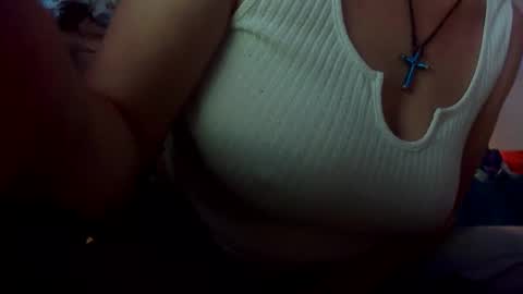 Snapshot of stonenpaige chatting on May 3, 11:27 am Stone Paige online show from May 3, 11:27 am