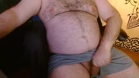 Stonerbear42 online show from January 13, 3:01 am