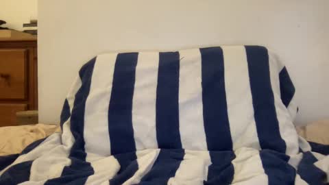 Snapshot of stonerboymac chatting on December 21, 5:29 pm stonerboymac online show from December 21, 5:29 pm