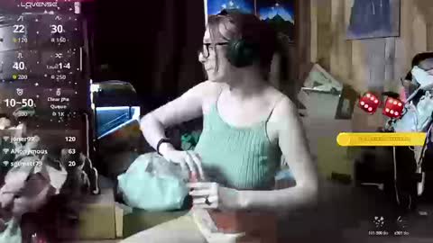 Snapshot of stonipebblz chatting on March 25, 4:46 pm StoniPebblz online show from March 25, 4:46 pm