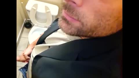 stopshottttt online show from December 2, 7:31 pm