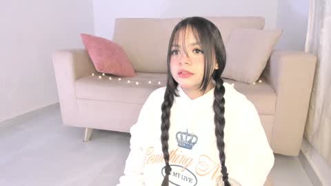 Zoe -INDEPENDENT MODEL online show from January 26, 12:58 am