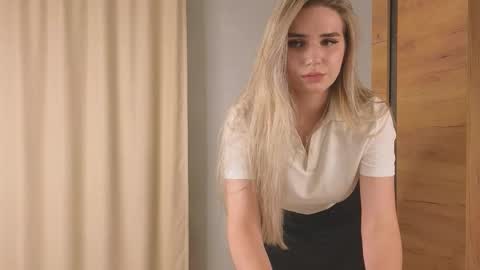 Luna online show from November 16, 3:39 pm