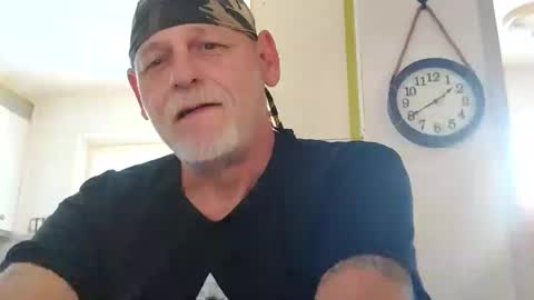 Snapshot of stormynorm14 chatting on December 7, 6:37 pm stormynorm14 online show from December 7, 6:37 pm
