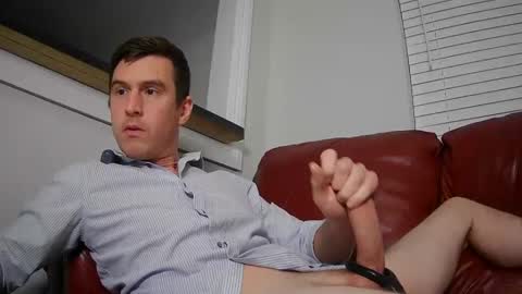 Snapshot of str8stuntcox chatting on December 2, 3:37 am Str8StuntCox online show from December 2, 3:37 am