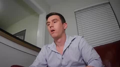 Snapshot of str8stuntcox chatting on February 4, 6:04 am Str8StuntCox online show from February 4, 6:04 am