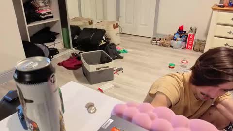 str8whiteboy21 online show from October 29, 5:31 am