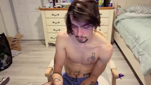 str8whiteboy21 online show from November 27, 6:48 am