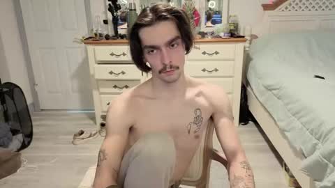 str8whiteboy21 online show from December 4, 8:39 pm