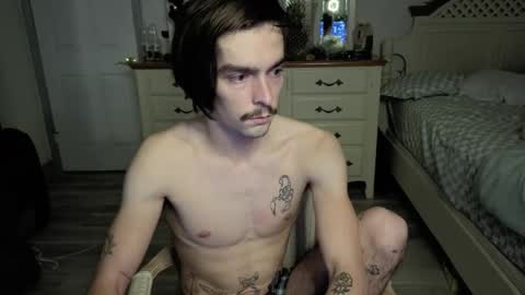 str8whiteboy21 online show from December 5, 10:57 am