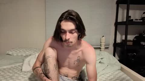 str8whiteboy21 online show from April 4, 7:39 am