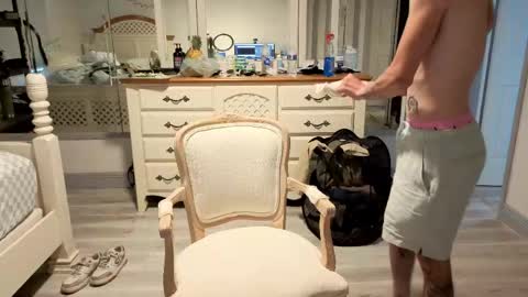 str8whiteboy21 online show from May 11, 3:07 pm