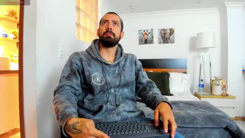 straight__friends online show from February 23, 3:31 pm