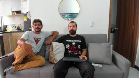 straight__friends online show from May 8, 2:33 pm