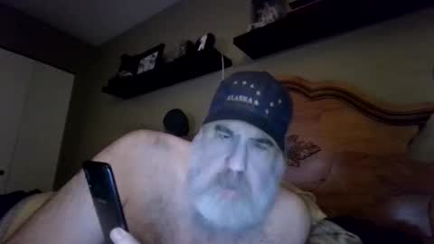 Straightbear4you online show from April 18, 11:14 am