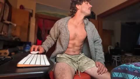 Snapshot of straightishd chatting on October 25, 12:56 pm Cowboy Zuhly online show from October 25, 12:56 pm