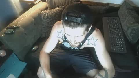 Snapshot of straitpipermann22 chatting on September 13, 5:40 am straitpipermann22 online show from September 13, 5:40 am