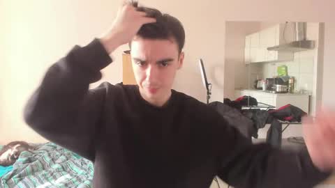 Snapshot of stralght_twinks chatting on March 17, 12:30 pm Ray online show from March 17, 12:30 pm