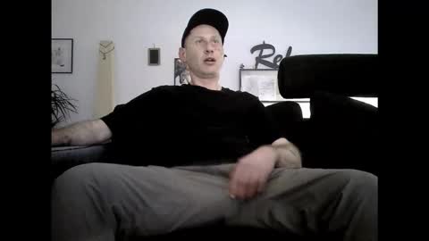 Snapshot of strammer_willi chatting on February 22, 10:14 am strammer_willi online show from February 22, 10:14 am