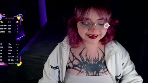 Snapshot of strangergirlxxx chatting on April 24, 10:28 am Carla Independent model online show from April 24, 10:28 am