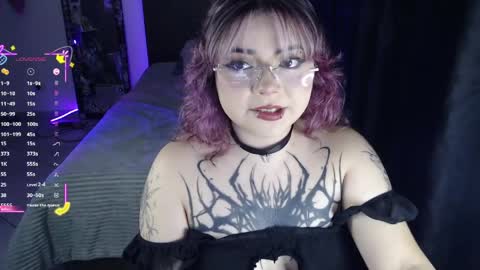 Snapshot of strangergirlxxx chatting on April 27, 9:51 am Carla Independent model online show from April 27, 9:51 am
