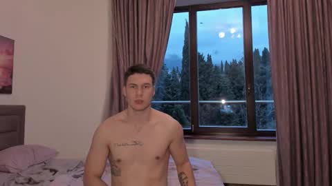 Snapshot of stranggee chatting on October 14, 3:24 pm Artem online show from October 14, 3:24 pm