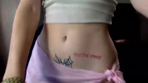 strawb3rrymilkk online show from October 30, 10:32 pm