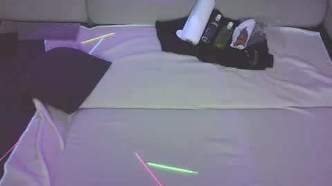 Snapshot of strawberry08_lexy_ chatting on March 13, 11:00 pm Lexy online show from March 13, 11:00 pm