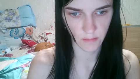 Snapshot of strawberry_storm chatting on May 5, 9:01 pm Strawberry Storm online show from May 5, 9:01 pm