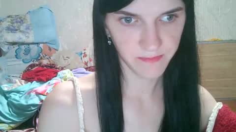 Snapshot of strawberry_storm chatting on May 11, 7:11 pm Strawberry Storm online show from May 11, 7:11 pm