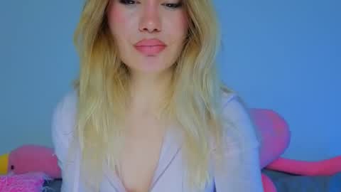 Tati and Lola online show from March 28, 4:34 am