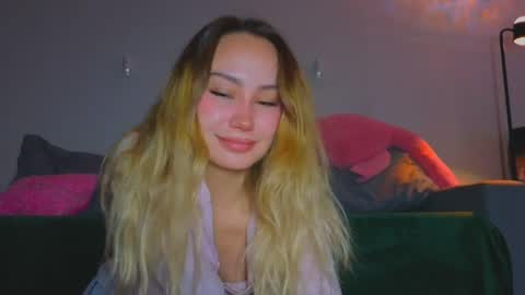 Tati and Lola online show from April 30, 3:02 am