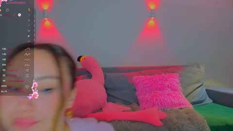 Tati and Lola online show from May 16, 7:45 pm