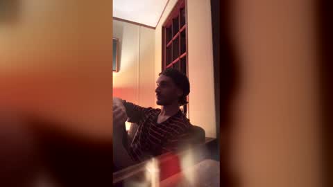 Snapshot of stringgreens777 chatting on January 6, 7:34 am stringgreens777 online show from January 6, 7:34 am