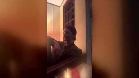 Snapshot of stringgreens777 chatting on January 16, 10:52 am stringgreens777 online show from January 16, 10:52 am