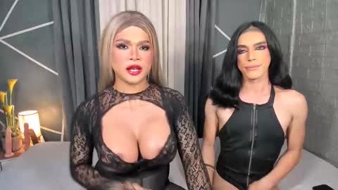 Snapshot of strip_me_baby chatting on March 24, 7:02 am Stacy online show from March 24, 7:02 am