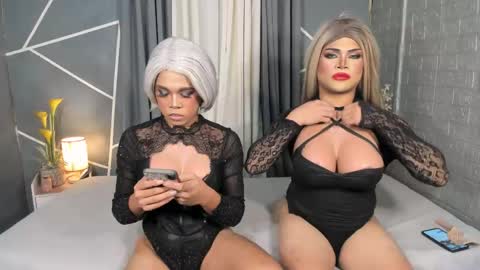 Snapshot of strip_me_baby chatting on May 11, 3:34 am Stacy online show from May 11, 3:34 am