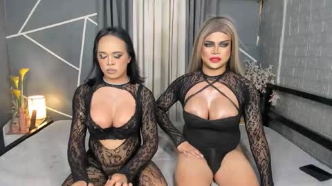 Snapshot of strip_me_baby chatting on May 21, 5:03 am Stacy online show from May 21, 5:03 am