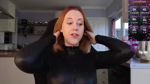 Amorina online show from September 25, 9:24 am