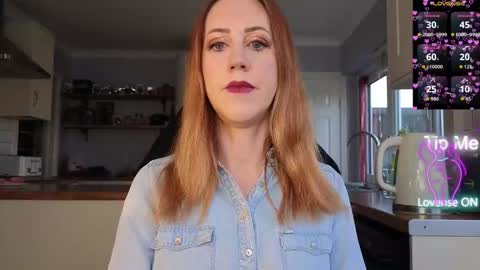 Snapshot of stripmequick chatting on February 20, 9:21 am Amorina online show from February 20, 9:21 am