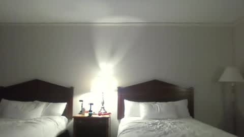 Snapshot of strokeherpokeher chatting on June 15, 6:04 am strokeherpokeher online show from June 15, 6:04 am