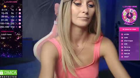 Snapshot of strongalice chatting on September 8, 10:20 pm The best athletic body on the site online show from September 8, 10:20 pm